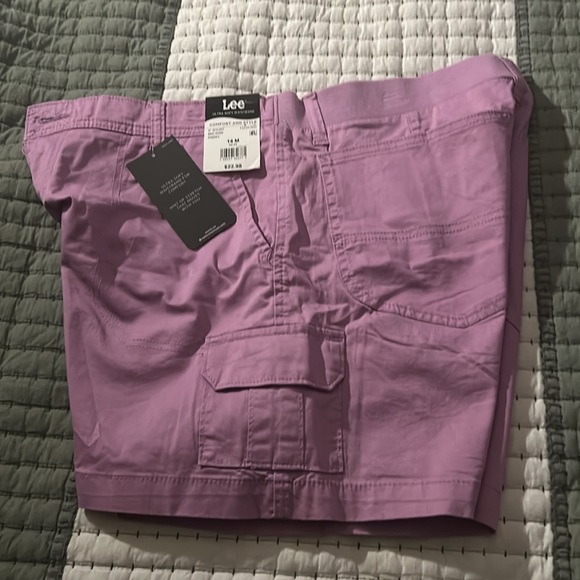 Lee Cargo Shorts - Picture 8 of 9